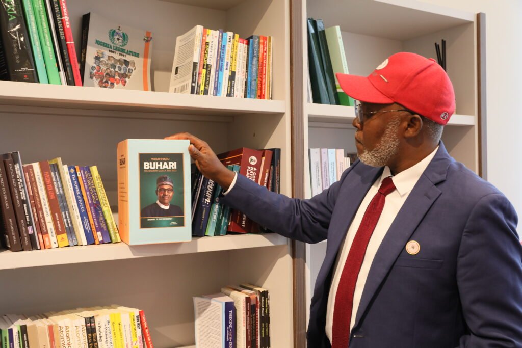 Executive Secretary pays tribute to President Buhari